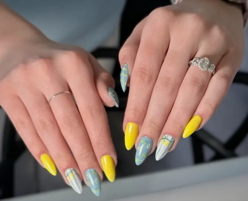 Spring lemon nail art in yellow and pale blue plaid